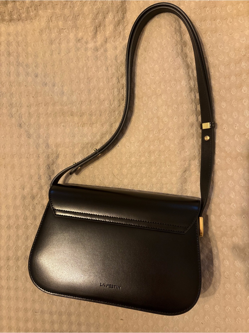 LA FESTIN Black and Cream Shoulder Bag with Gold Snap Closure - Picture 2 of 7